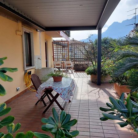 Appartamento La Terrazza Арко Екстериор снимка