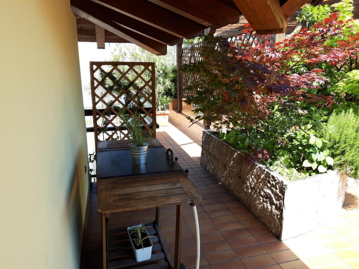 Appartamento La Terrazza Арко Екстериор снимка